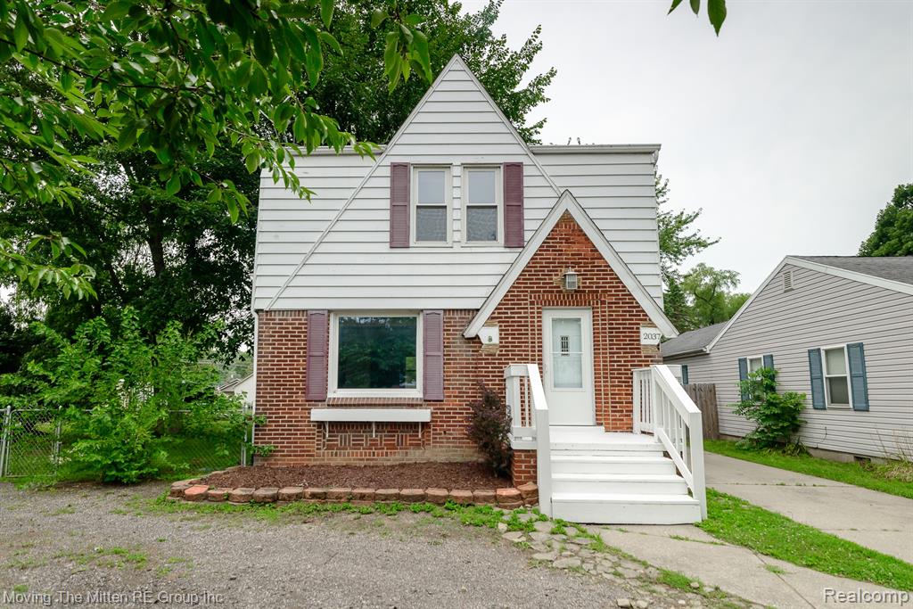 2037 Vivian Road, Monroe, MI 48162