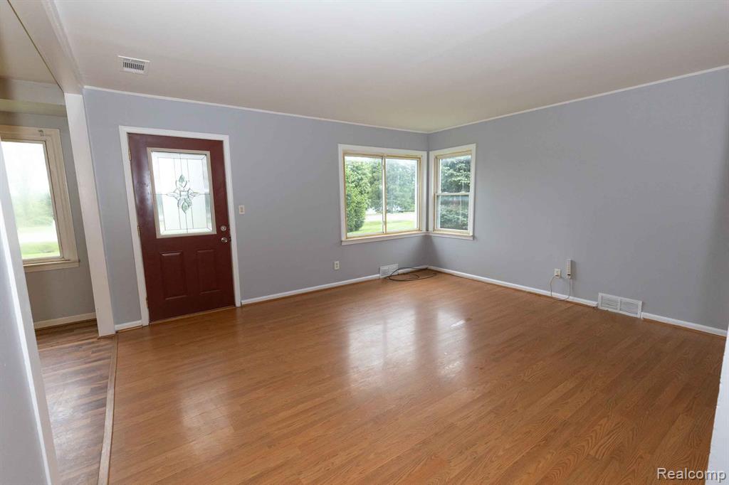 968 N WILDER Road, Lapeer, MI 48446 — Photo 4