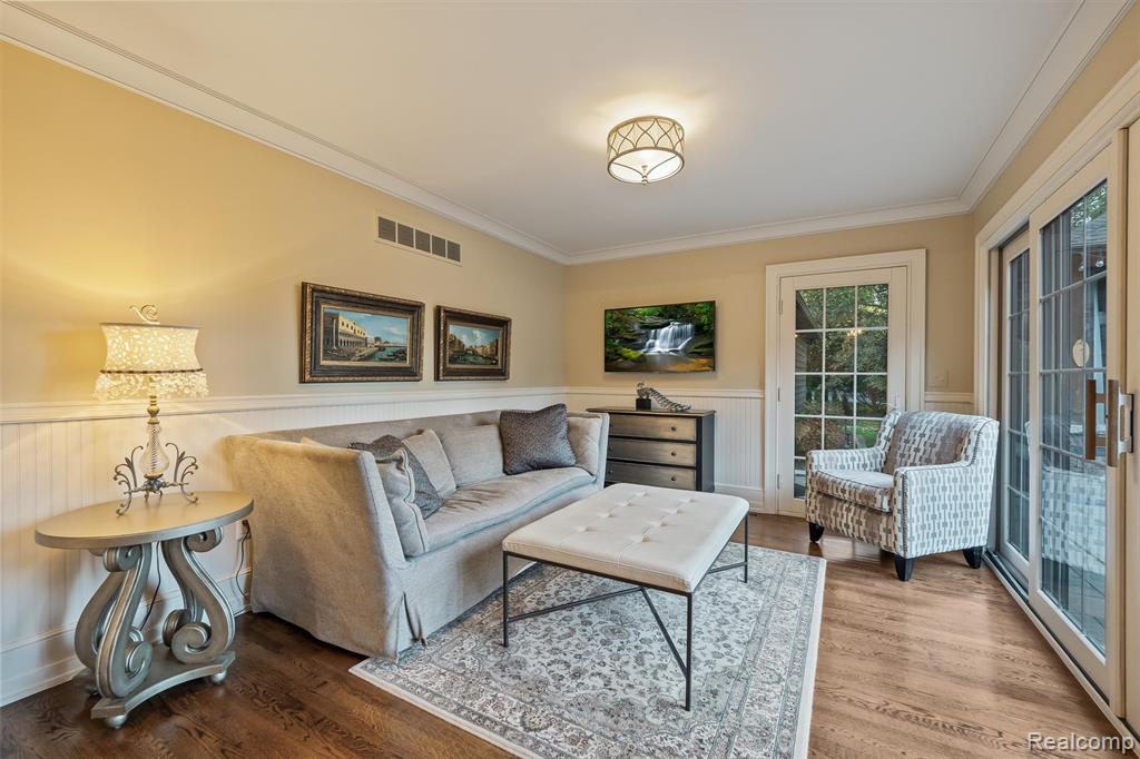 25325 Devon Lane, Franklin, MI 48025 — Photo 11