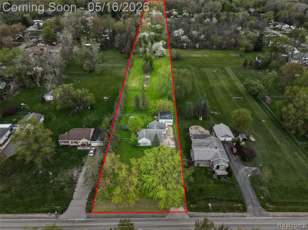 6383 Lapeer Road, Burton, MI 48509 — Photo 27