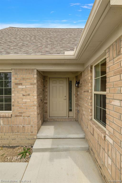 46682 Emerald Creek Drive, Shelby Twp, MI 48315 — Photo 12