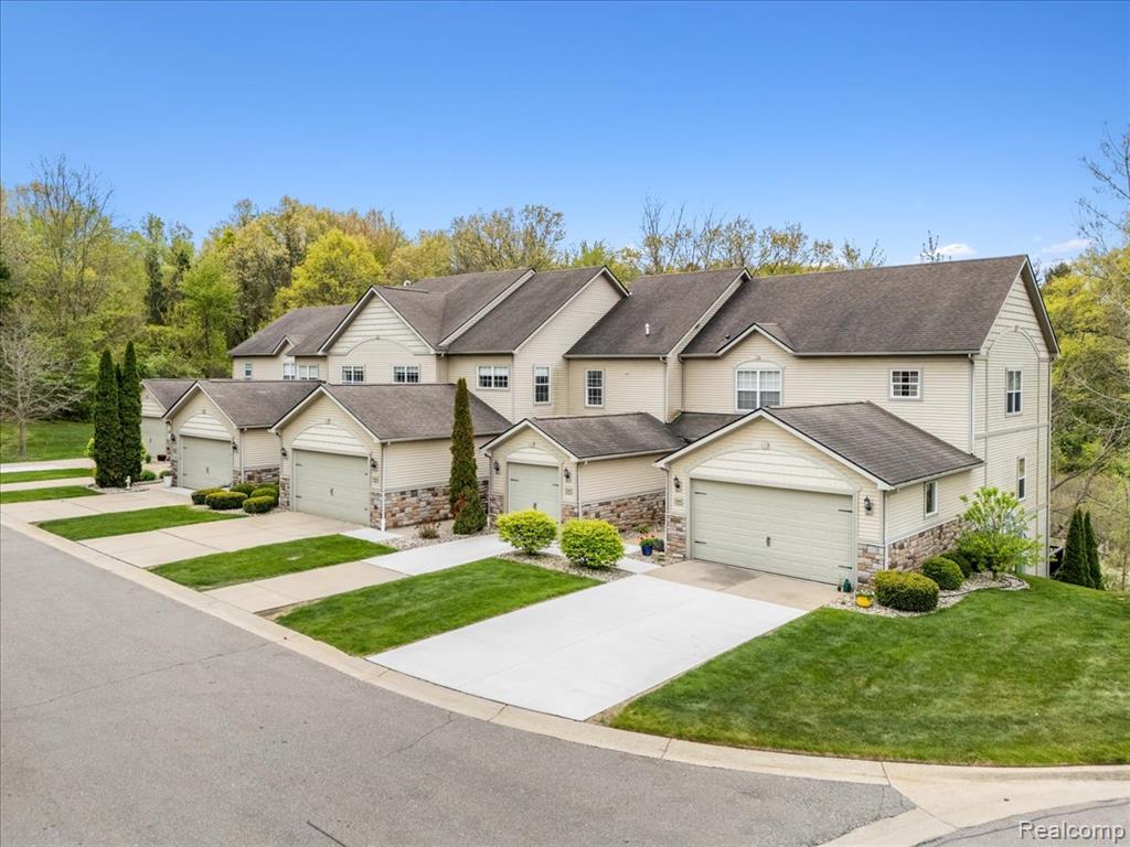 11414 Wolfort Spur, Brighton, MI 48116 — Photo 3