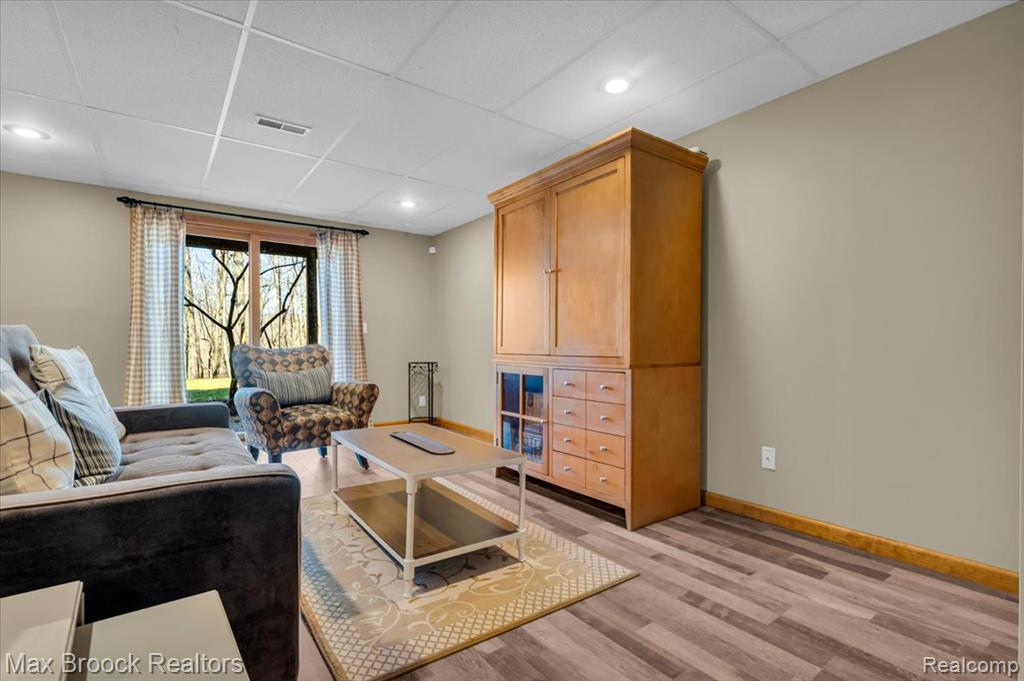 5970 Lynne Hollow Drive, Commerce Twp, MI 48382 — Photo 49