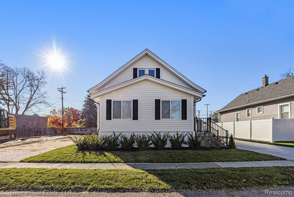 8080 Wicker, Washington, MI — front exterior