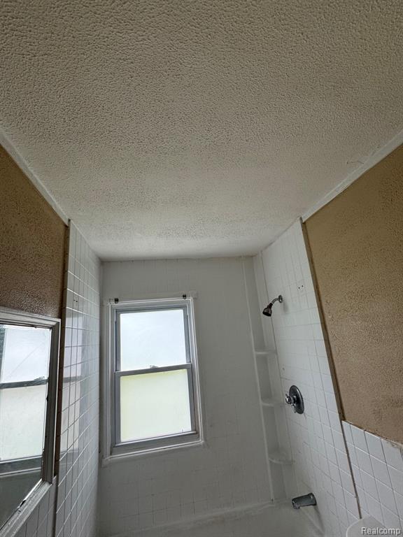 8056 Vaughan Street - Photo 5
