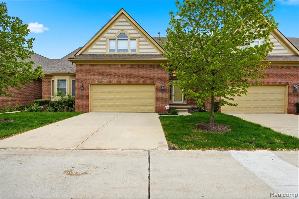 4212 April Lane, Sterling Heights, MI 48310 — front exterior