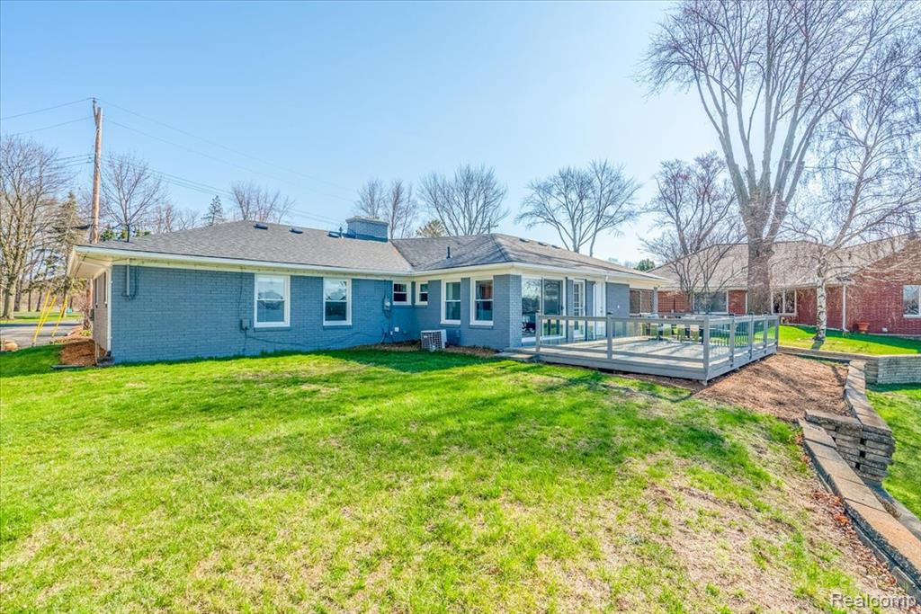 47969 Merle Court, Belleville, MI 48111 — Photo 43