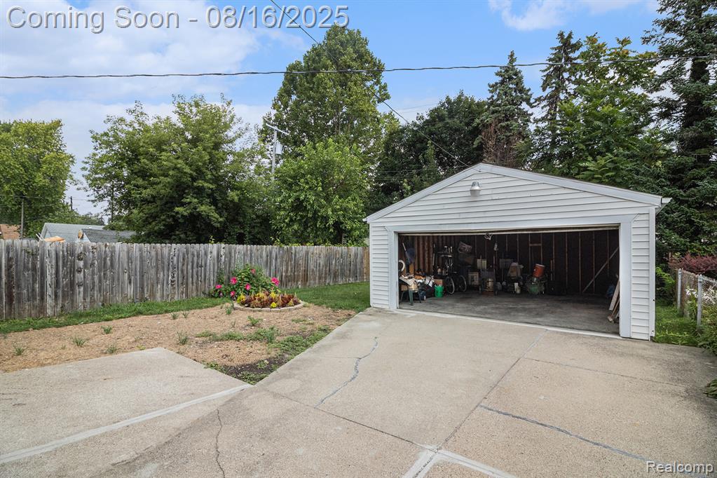 9574 Burt Road, Detroit, MI 48228 — Photo 16