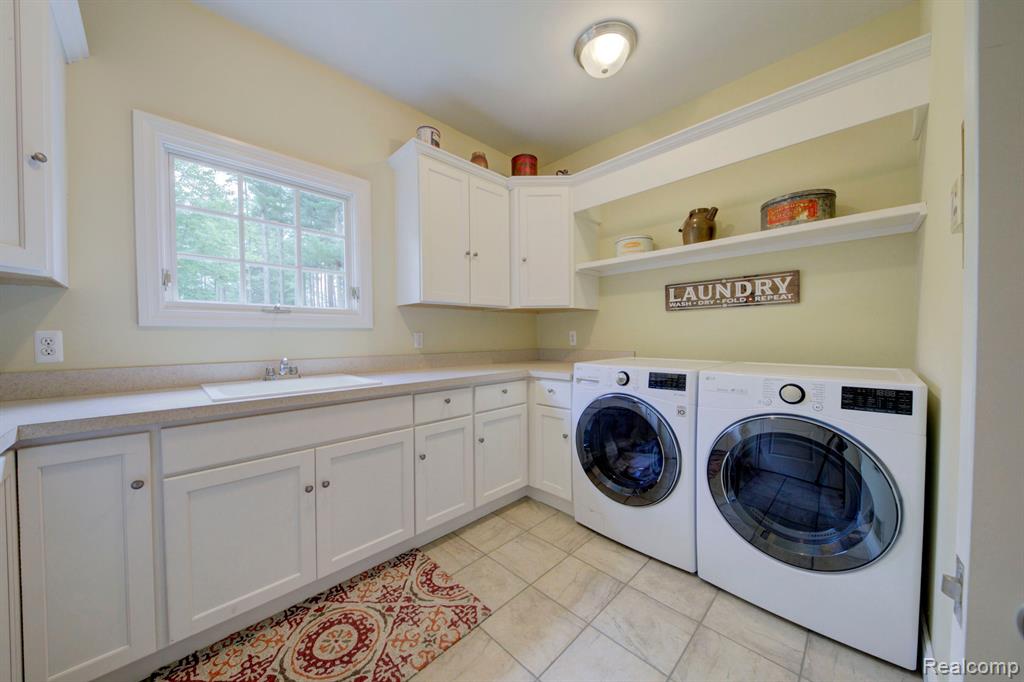 5718 EVERGREEN, Howell, MI 48855 — Photo 14