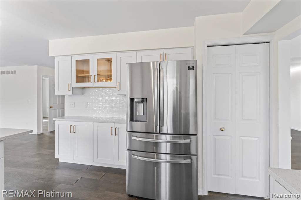 3562 FIELDCREST Lane, Ypsilanti, MI 48197 — Photo 11