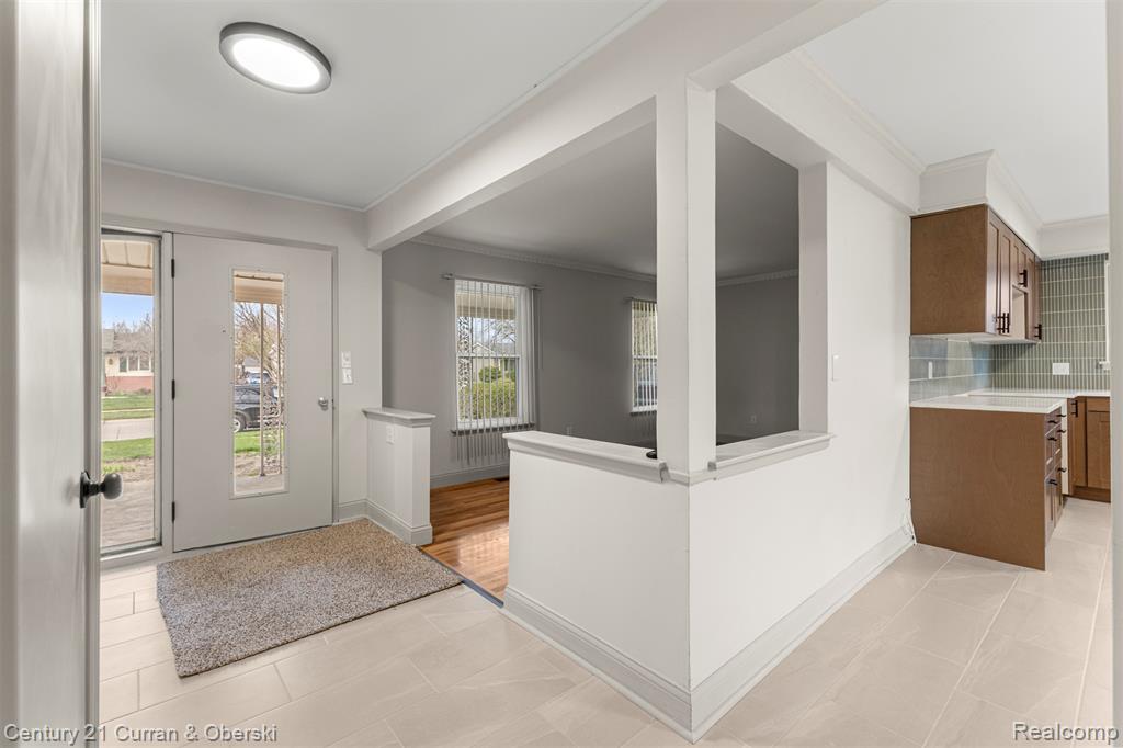 12215 Manor Drive, Southgate, MI 48195 — Photo 5