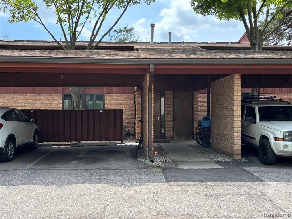 2405 Packard Street, 40D, Ann Arbor, MI 48104 — Photo 26