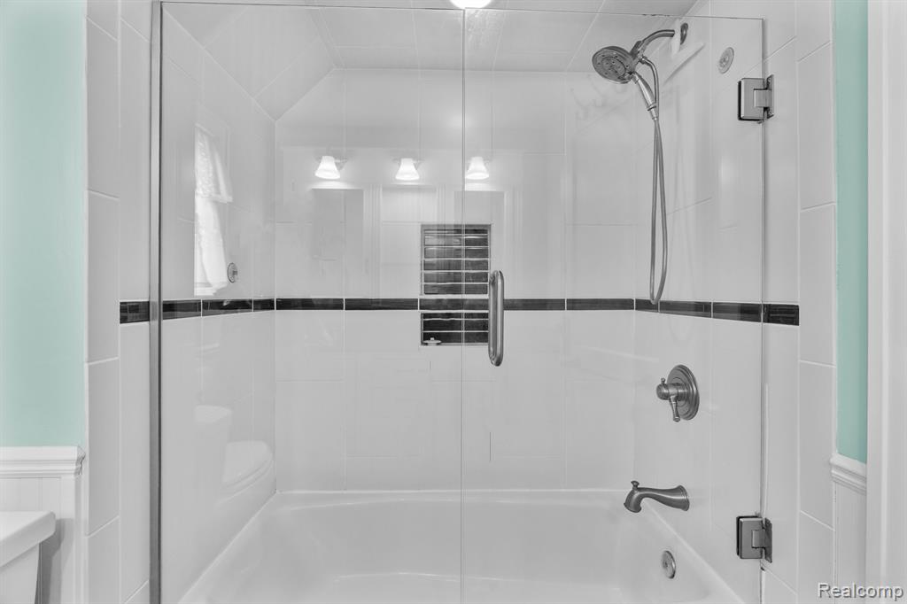 34 Sylvan Avenue, Pleasant Ridge, MI — Photo 19