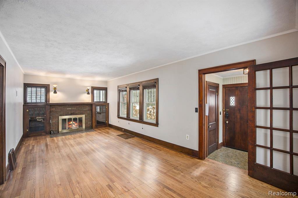 402 WAVERLEY Avenue, Royal Oak, MI 48067 — Photo 8