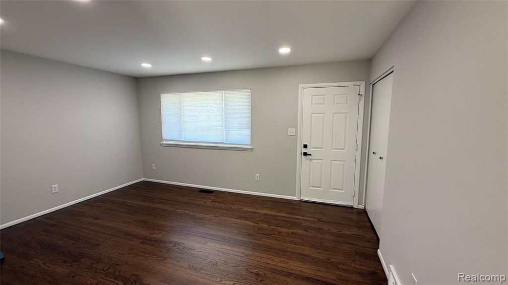 805 S Carlson Street, Westland, MI 48186 — Photo 9