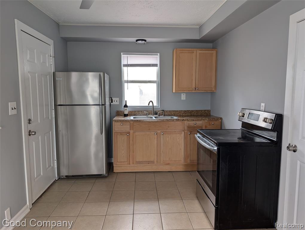 731 Emerson Avenue, Pontiac, MI 48340 — Photo 3