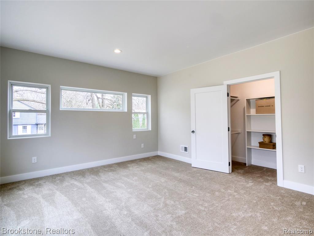 7369 Sweetbriar, West Bloomfield, MI 48324 — Photo 34