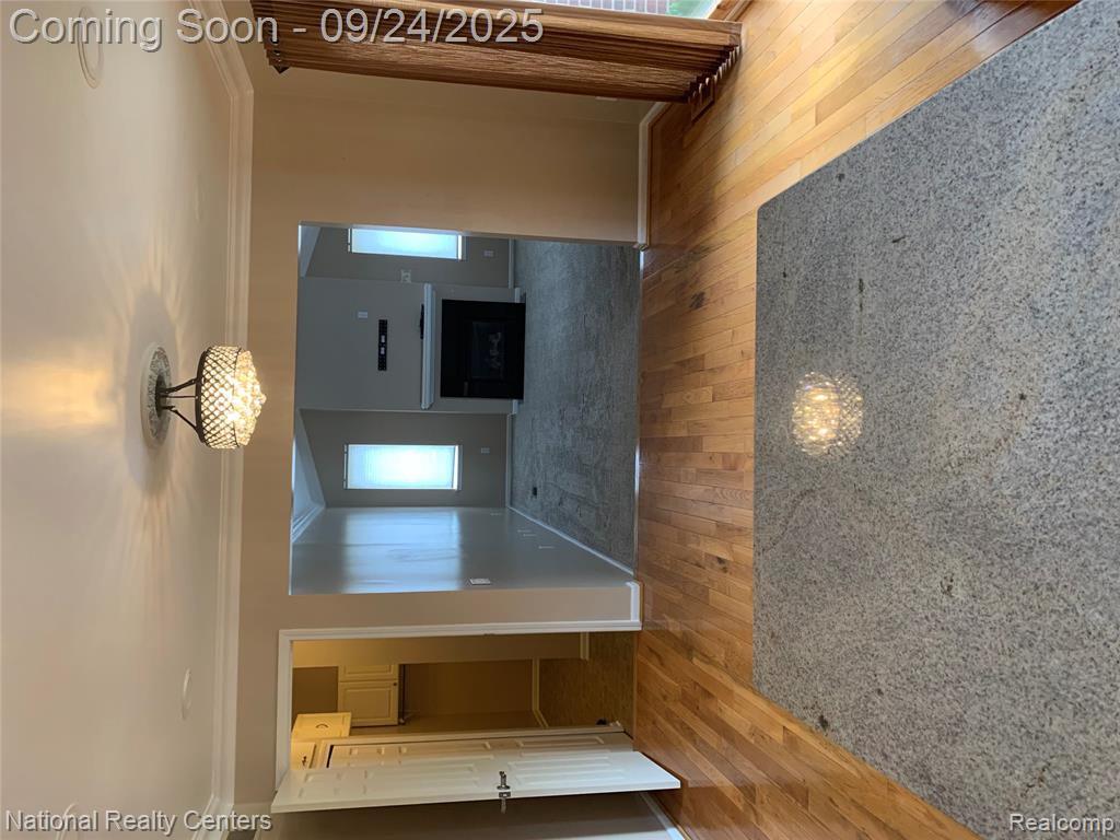 40560 Deer Creek Drive, Canton, MI 48188 — Photo 6