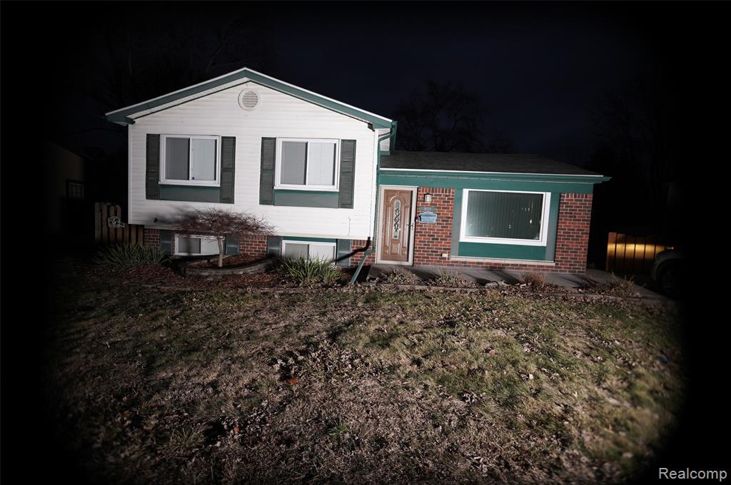 15777 Harrison, Romulus, MI 48174 — Photo 2