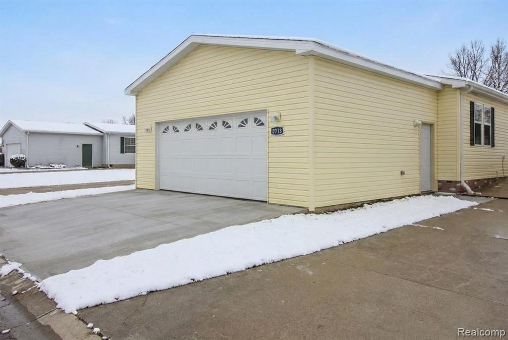3713 Watermill Lane, Carleton, MI 48117 — Photo 2