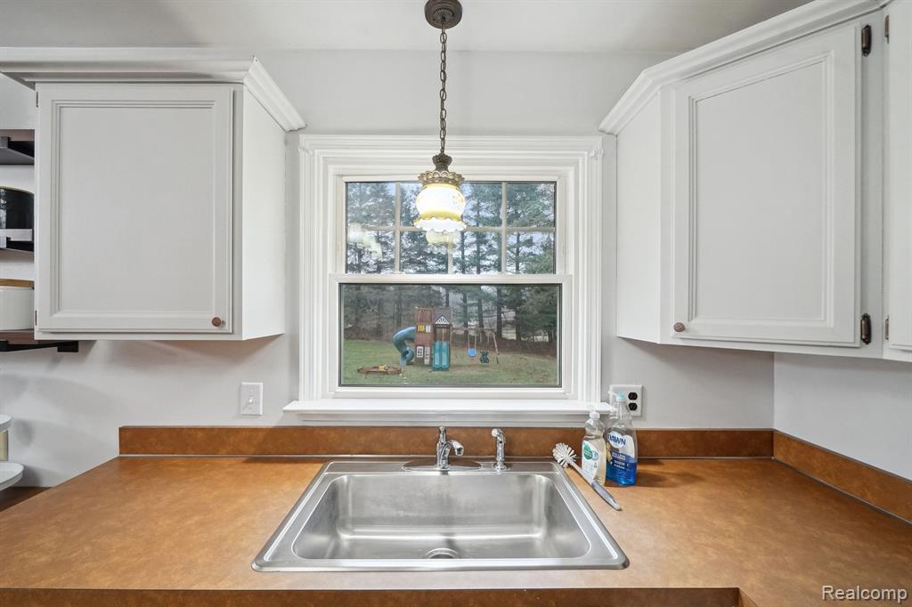 4186 BRANDON Drive, Howell, MI 48843 — Photo 16