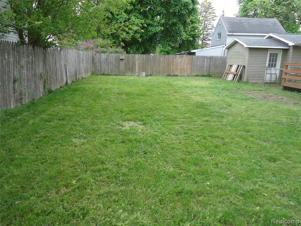 304 Williamette Avenue, Alma, MI 48801 — Photo 33