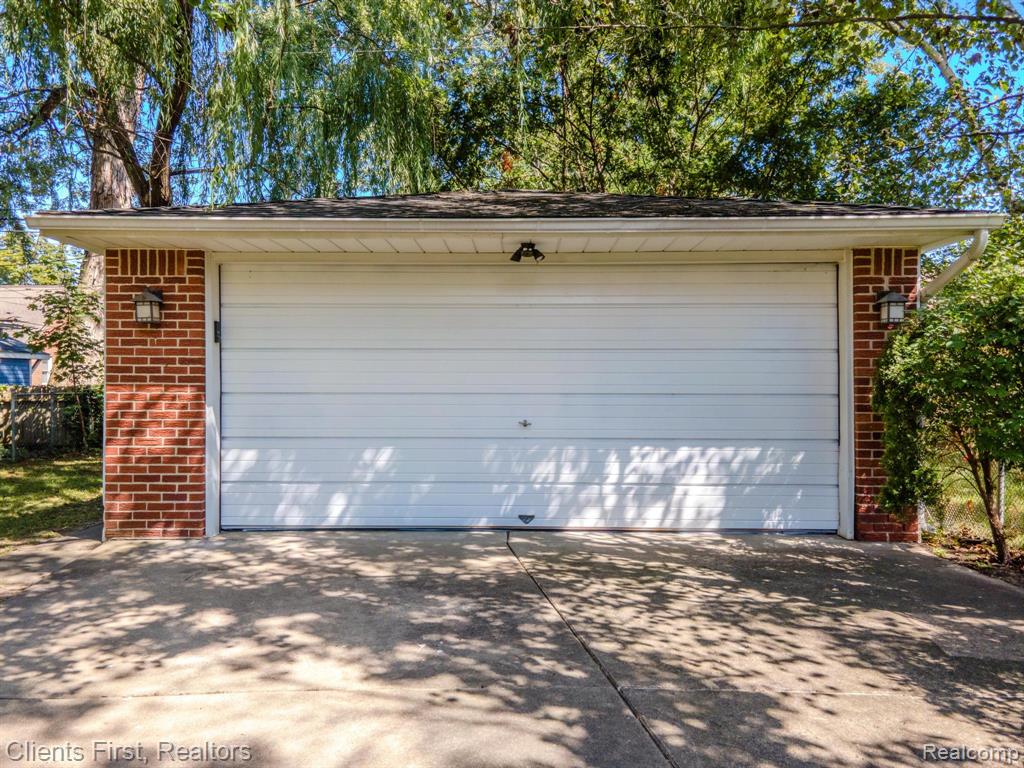 524 N York Street, Dearborn, MI 48128 — Photo 30