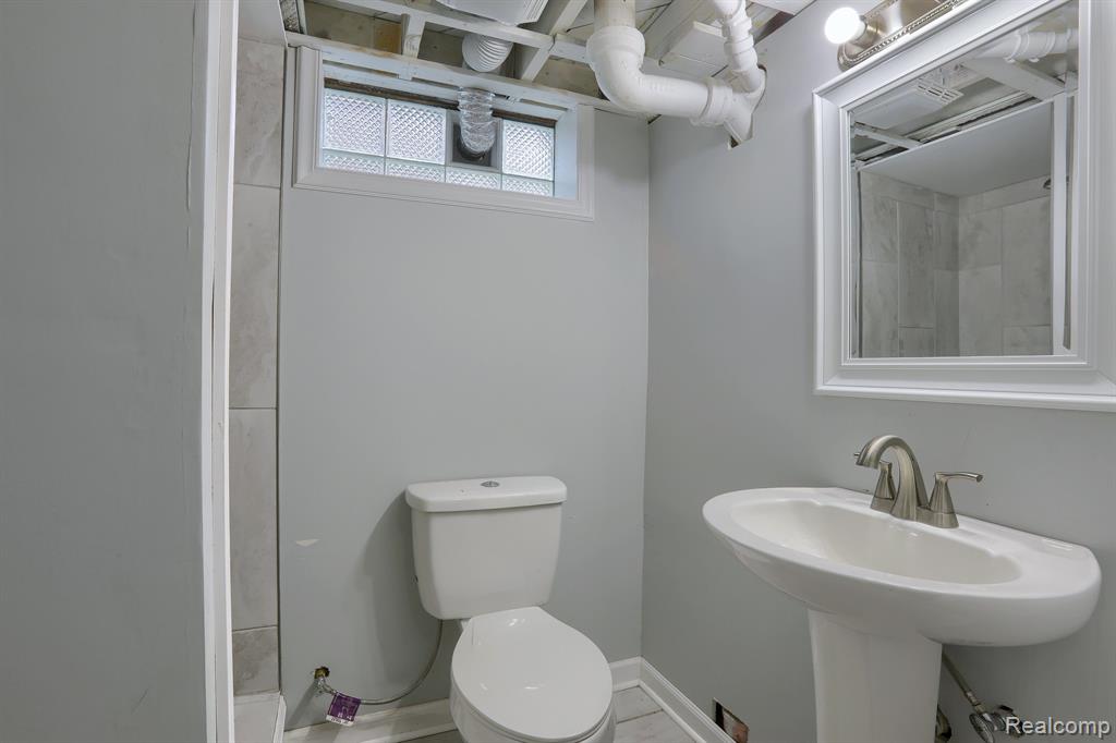 539 FARNHAM Avenue, Lincoln Park, MI 48146 — Photo 22