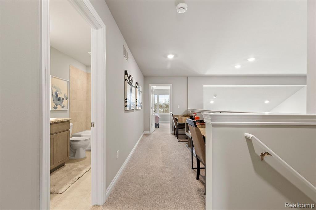 2250 Chase Drive, 117, Howell, MI 48855 — Photo 14