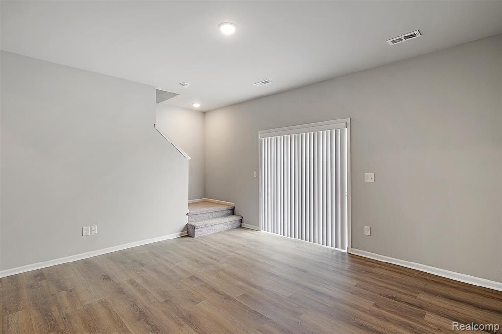 51394 Tides Drive, Chesterfield, MI — Photo 13
