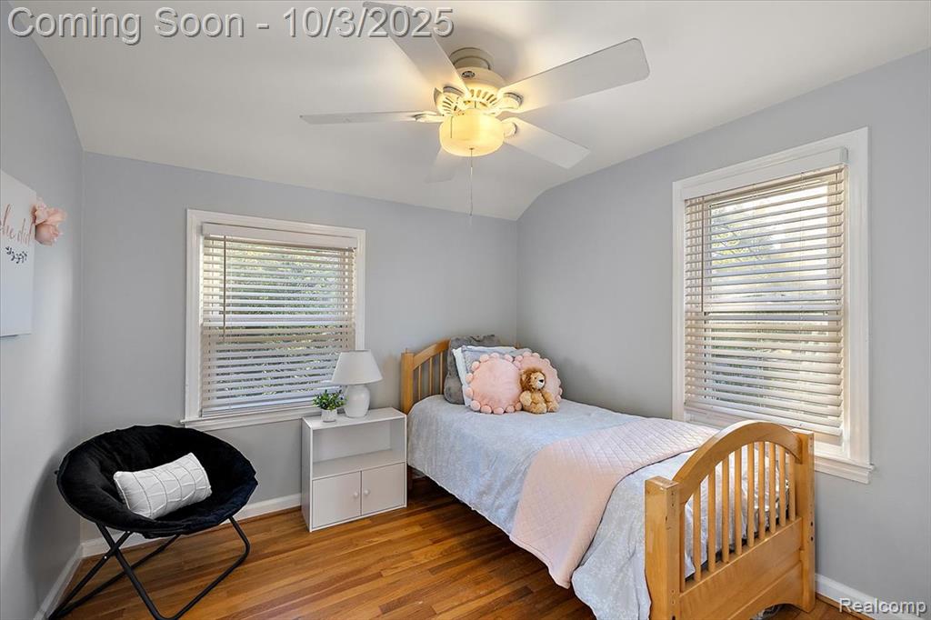13154 Kingston Avenue, Huntington Woods, MI — Photo 32