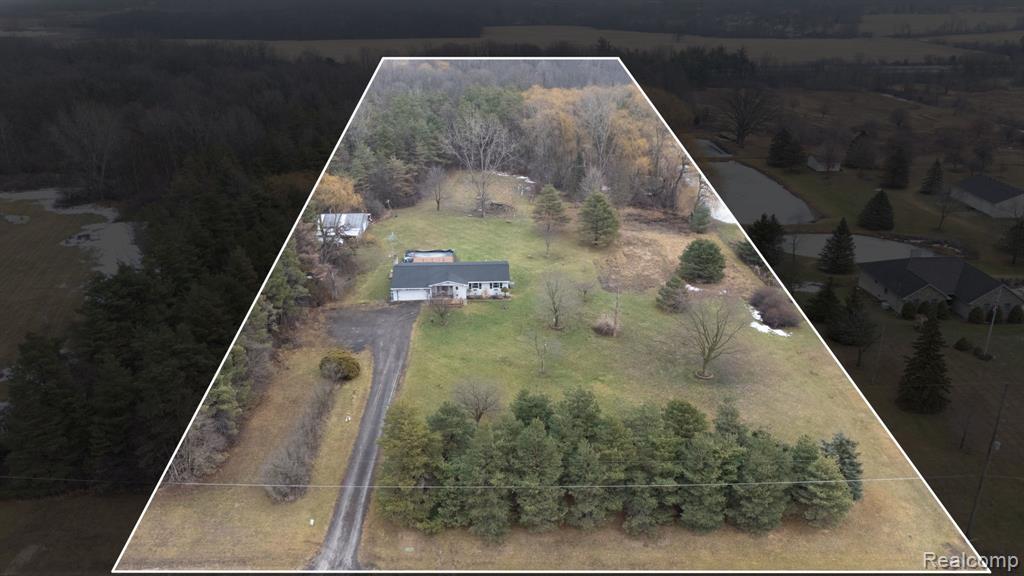 9411 Jennings Road, Grand Blanc, MI 48439 — Photo 37