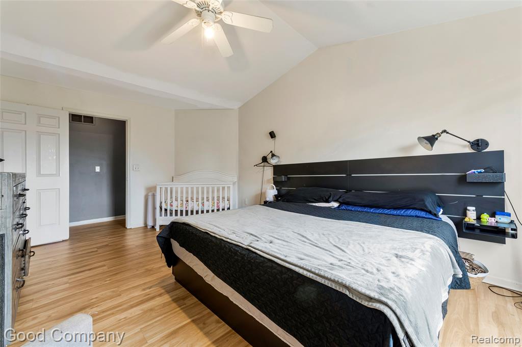 4742 Maddie Lane, Dearborn, MI 48126 — Photo 22