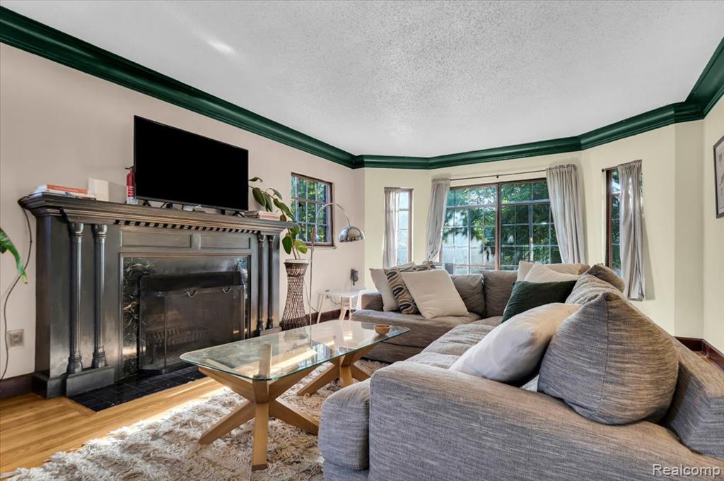18281 San Juan Drive, Detroit, MI 48221 — Photo 9