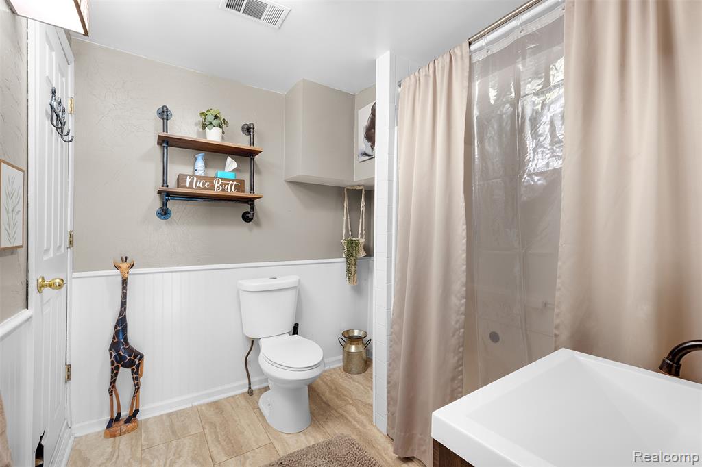 7677 Washburn, Washington, MI — Photo 21