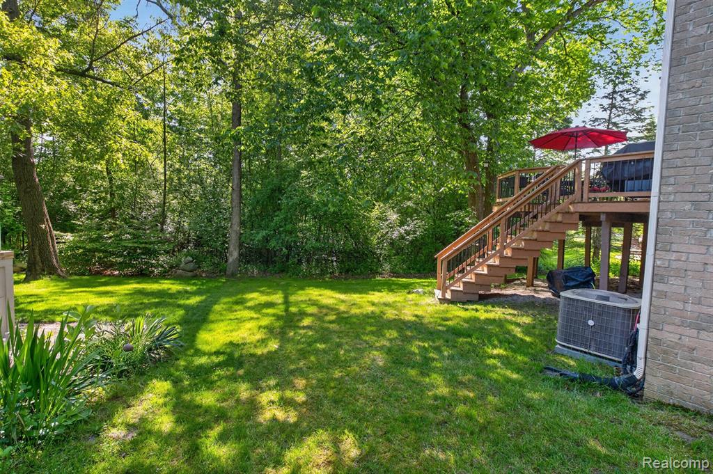7359 Colchester Lane, West Bloomfield, MI — Photo 54