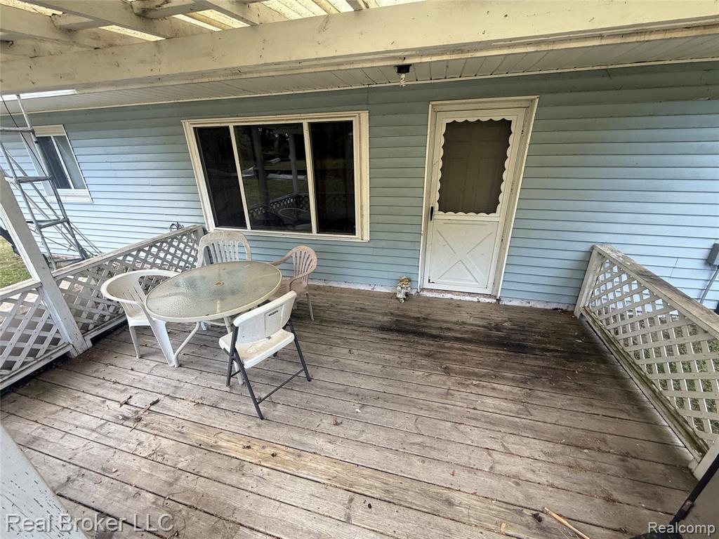 8637 Rowe Road, MI — Photo 21