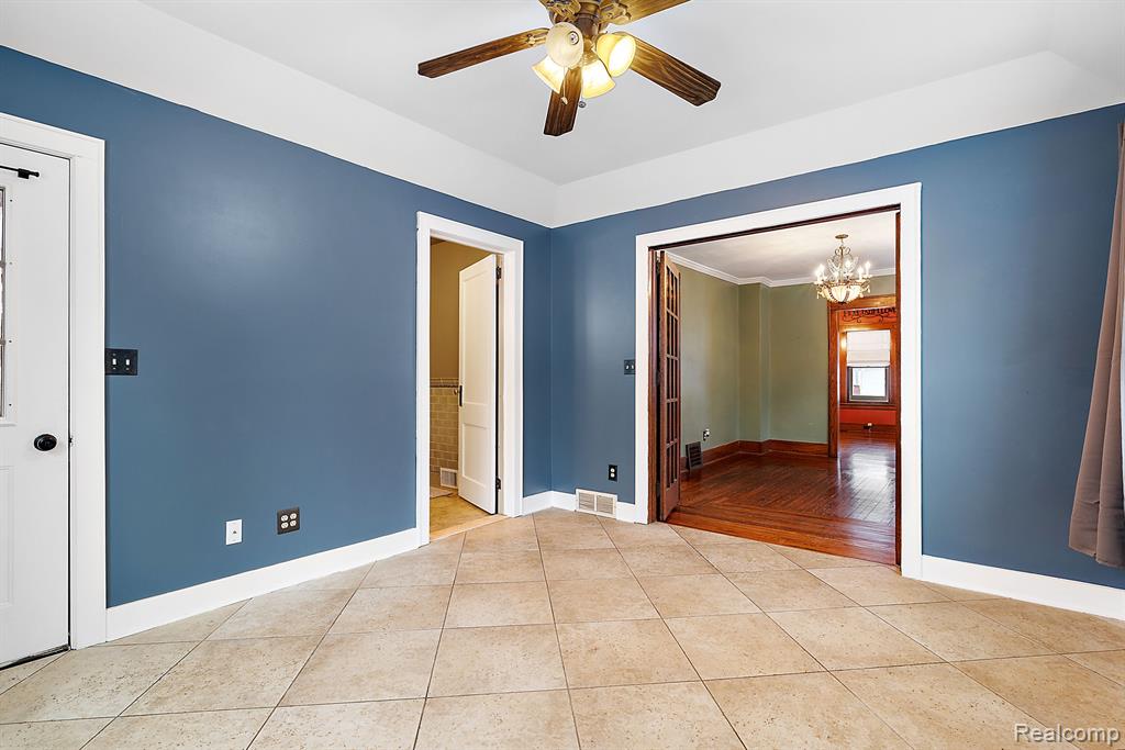 52 DENNISON Street, Oxford, MI 48371 — Photo 20