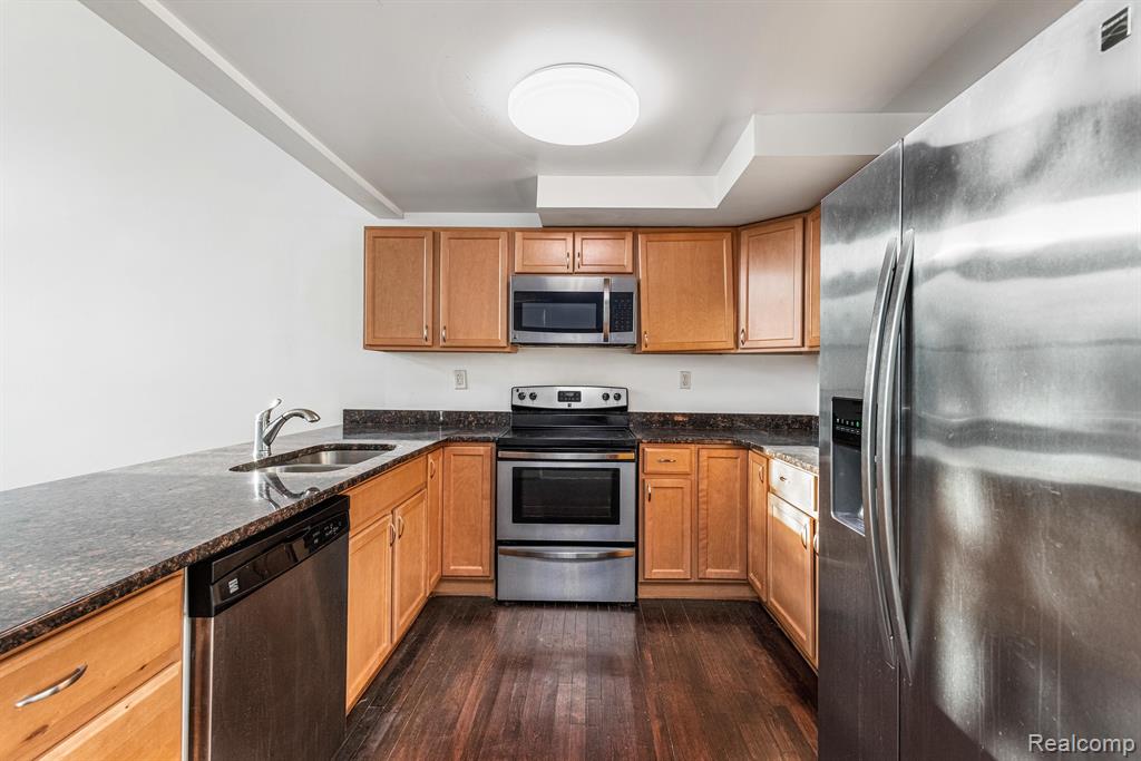 609 E Kirby Street, Detroit, MI 48202 — Photo 5