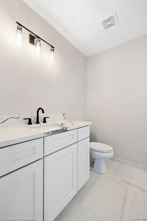 8257 STONEY CREEK Drive, South Lyon, MI 48178 — Photo 36