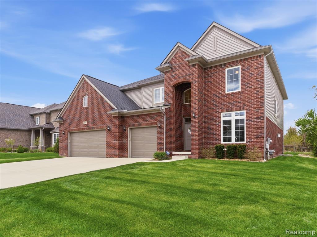 1551 Garrett Drive, Troy, MI 48085 — Photo 36