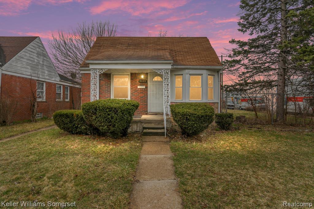 8681 ARTESIAN Street, Detroit, MI 48228 — front exterior