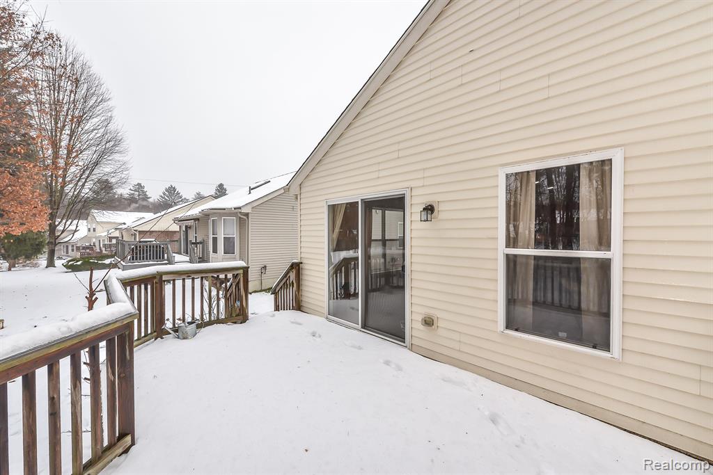 2578 SIGNATURE Circle, Pinckney, MI 48169 — Photo 48