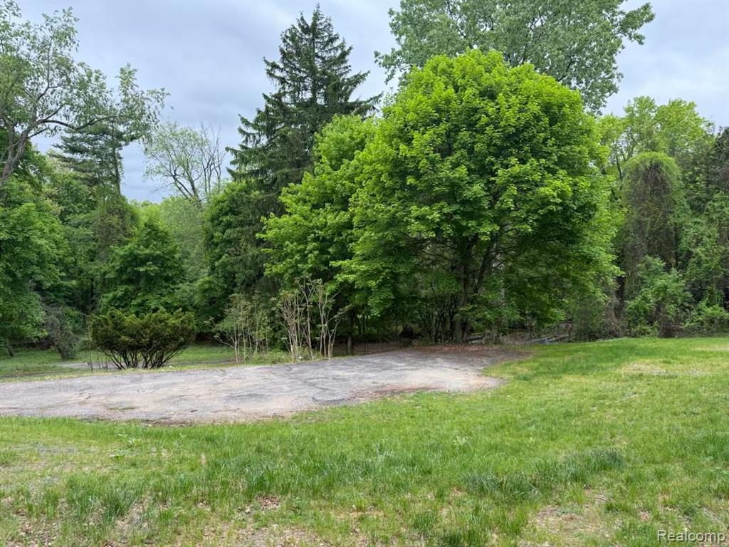 5050 PONVALLEY Road, Bloomfield Hills, MI 48302 — Photo 3