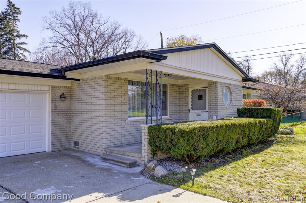 53400 Tundra Drive, Shelby Twp, MI 48316 — Photo 46