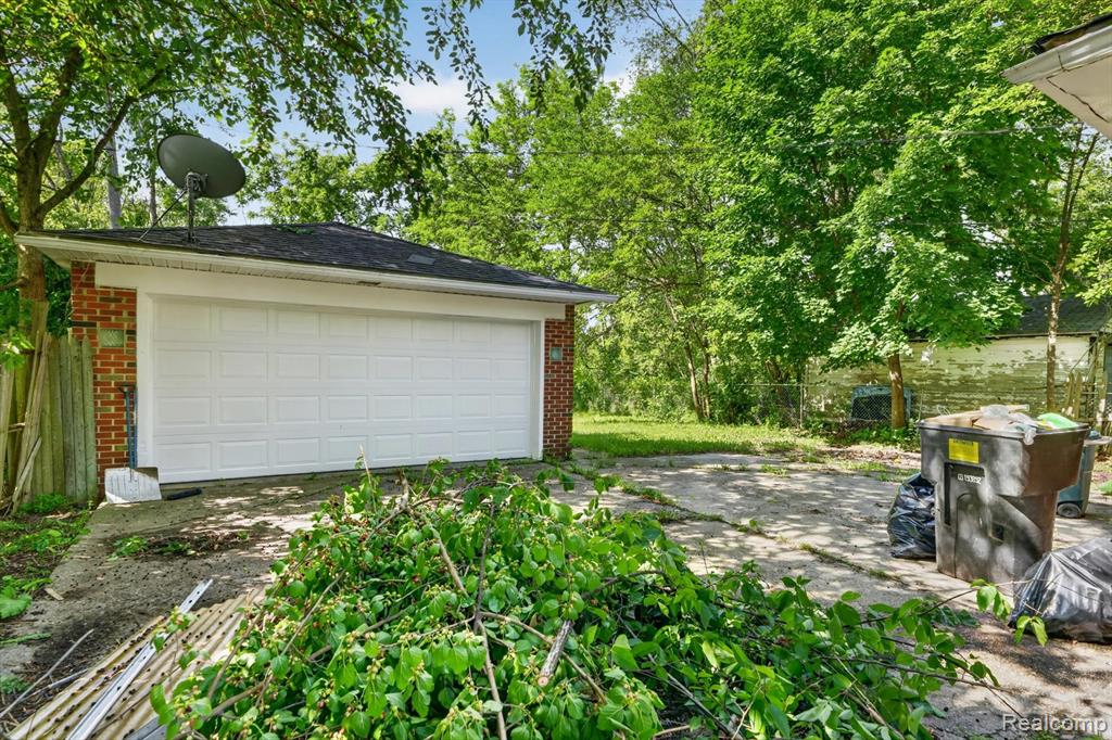 15024 Coram Street, Detroit, MI 48205 — Photo 23
