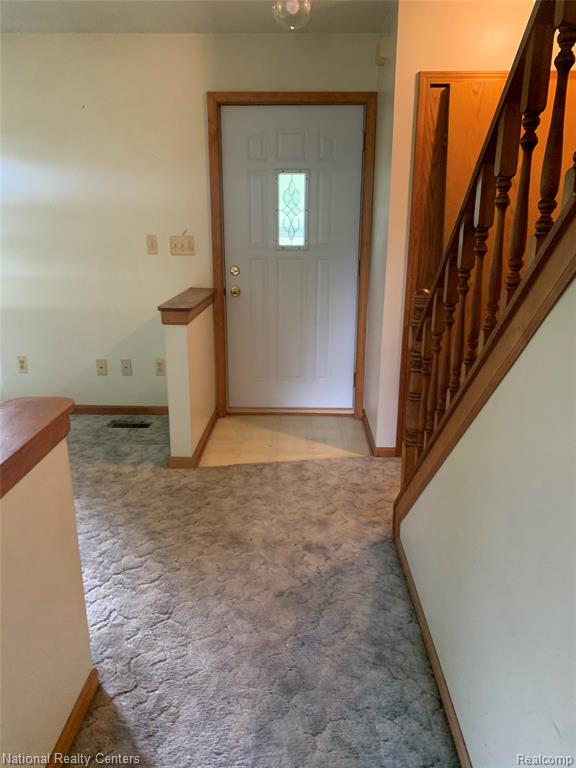 28776 Danvers Court, South Lyon, MI 48178 — Photo 6