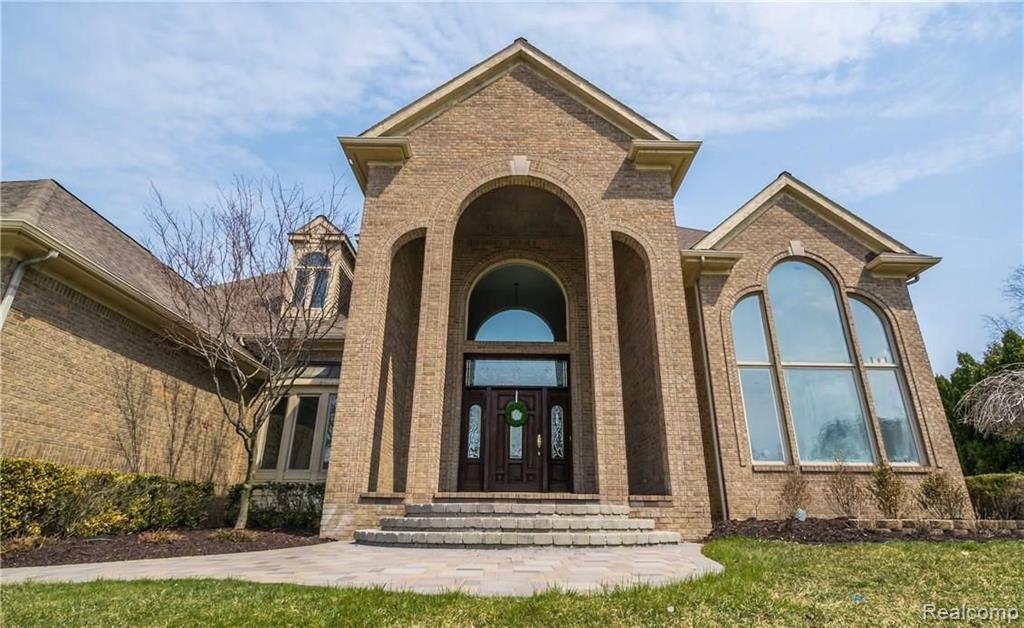 748 Eltham Court, Ann Arbor, MI 48103 — Photo 9