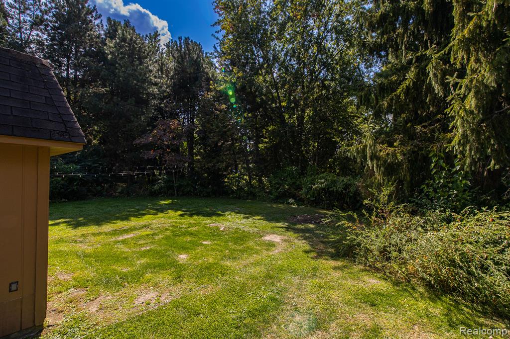 73 Nevada Avenue, Rochester Hills, MI 48309 — Photo 49