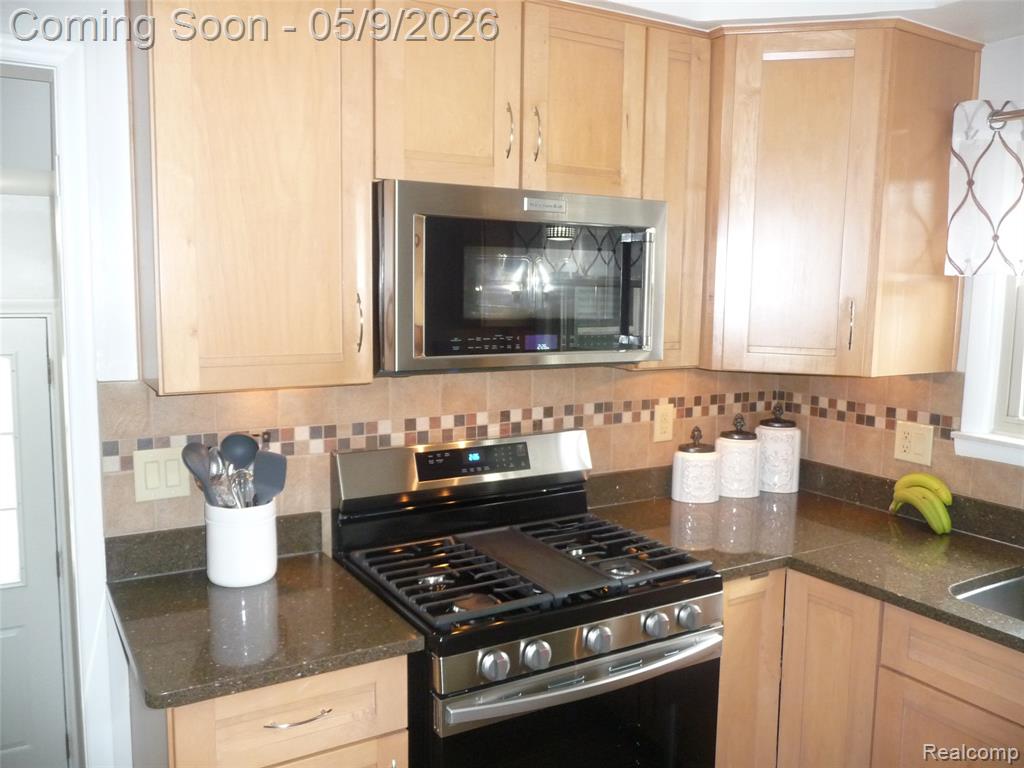 17360 Westmoreland Road, Detroit, MI 48219 — Photo 17